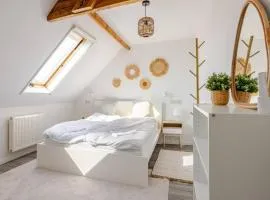 Modern guest room with AC and free street parking