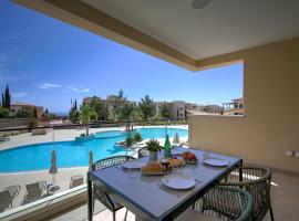 Stunning, Modern Apartment MC11 - Ampelia, Dionysus Greens, Aphrodite Hills Resort, khách sạn ở Kouklia