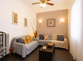 Sofi's Flat in the city center, 5min to the sea