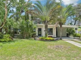 3BR Orlando Stay Save 16 Pet-Friendly Fun