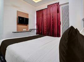 Hotel O Star galaxy, ξενοδοχείο στο Σουράτ