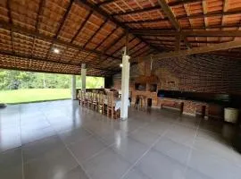 Chácara com vista para montanhas e piscina LT0035