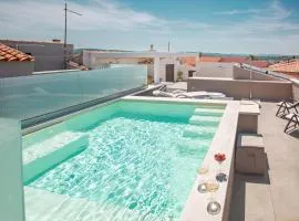 Aquarius Deluxe Apartments