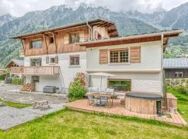 Appartement de Luxe avec Jacuzzi, Vue Montagne et Jardin