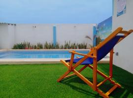 Arenal's Beach Home, hotel v destinaci Playas