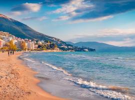 Holiday Apartment Central & Sea View, golfhotel in Vlor&euml;