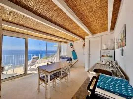 Casa Ventalia, Appartamento Panoramico con Terrazza Vista Mare, Rinella, Salina