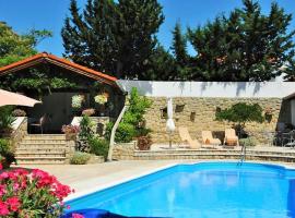 Apartments Angela, hotel a Kampor