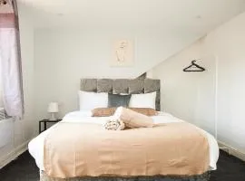 Leeds Central Flat - Home away from home