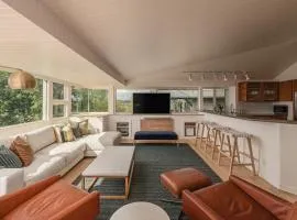 Crows Nest Condo 3BR Downtown