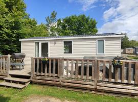 MOBILHEIM HERZ LAUWERSOOG - Chalet Schildhoek, hotel v destinaci Lauwersoog