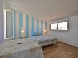 Blue Horizon - Housea