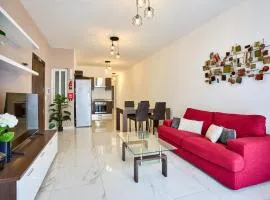 Sea Side Modern 2 BR Apartment in the Heart of Qawra Bugibba