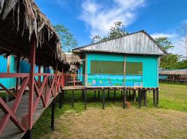 Capinuri Lodge - Rio Amazonas - Iquitos Perú, hostel v destinaci Iquitos