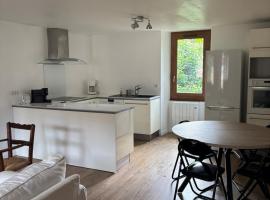 La Maison du Ruisseau, villa à Strenquels