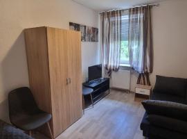 Monteurwohnung, hotel in Arzberg