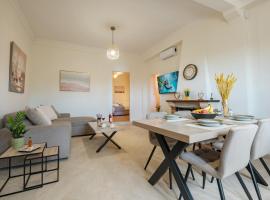 Piniata Guest House, hotel i Kanálion