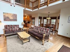 Central Adirondack Retreat, Hotel in North Creek