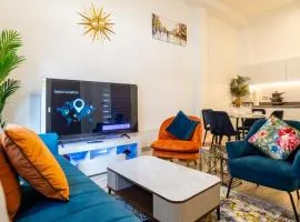 Mega7 Luxury 2bedrooms Apartment - 2baths, 3toilets plus Balcony and Free Car park