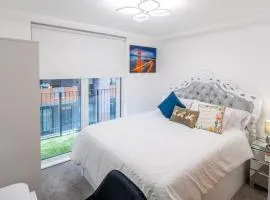 Mega7 Luxury 2-bedroom Duplex