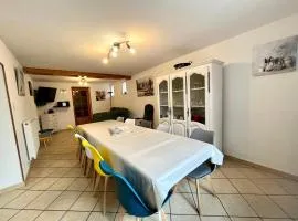 Gîte authentique avec terrasse couverte, 16 km de Gérardmer, 4 chambres, équipement bébé, Wi-Fi inclus - FR-1-589-231