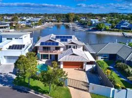 Large Waterfront Home With Pool