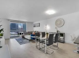 Elegant 1 BR Retreat in Brickell With Free Parking
