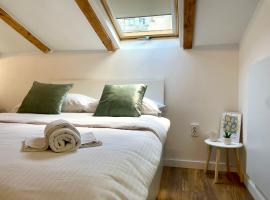 Courtyard En Suite URBAN STAY, pousada em Zagreb