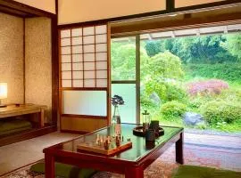 Yubara Hot Springs - Entire Home, Relaxing River Access, Families Welcome