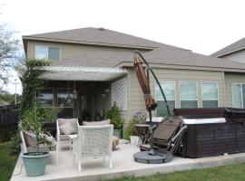 Trinity Cross, hotel en San Antonio