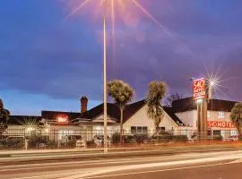 540 on Great South Motel