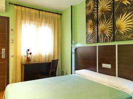 Hostal Avenida Barajas, къща за гости в Мадрид