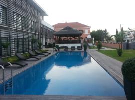 Casa Rosa Hotel Residence, hotel v destinaci Canata