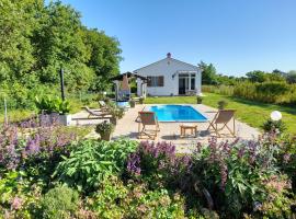 Kuca za odmor NATURA, hotel a Šišan