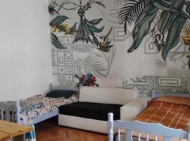 Hostel Plus, hostel v destinaci Kravlja