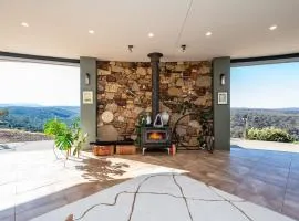 Luna Views Retreat