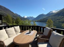 Tenden Panorama: Stryn şehrinde bir otel