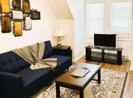 Cozy 1BR Retreat - Private - Near City