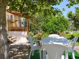 2 Bedroom Lovely Apartment In Bosa