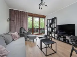 Bright & Elegant Apartment with a Spacious Terrace in Wrocław by Renters Prestige