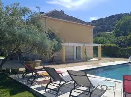 Villa Chantebise, calme et élégance avec piscine privée