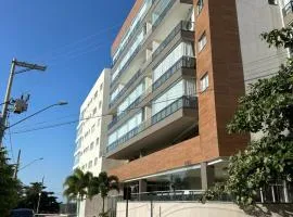 Piscina,sauna ,ar condicionado a 30passos da Bacutia