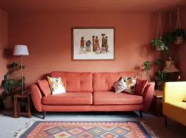 Musselburgh - Spacious Family-Friendly Home with Garden and Office