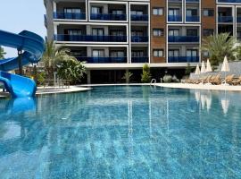 cosy flat, 150m to the sea, hotel in Alanya