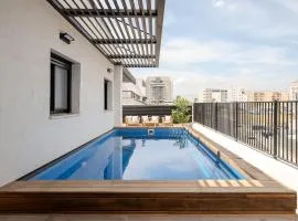 Artemis Luxury Apartment with Private Pool and Stunning Views in Tiberias