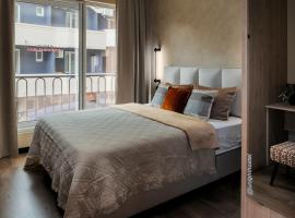 U-NIGHT Hostel Budva, hostal en Budva