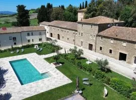 Borgo Ariano near Volterra by PosarelliVillas