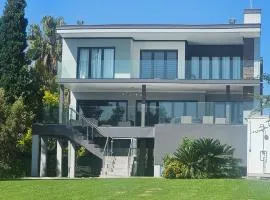 Gillino Vaal River Luxury Retreat