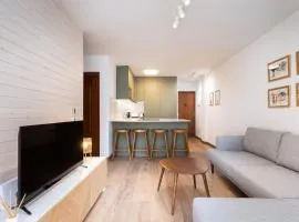 Home2Book Cozy Pool Retreat in Candelaria
