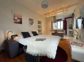 Studio Lumineux Proche Plage et Commerces – Tout Équipé, Parking Gratuit - FR-1-542-66